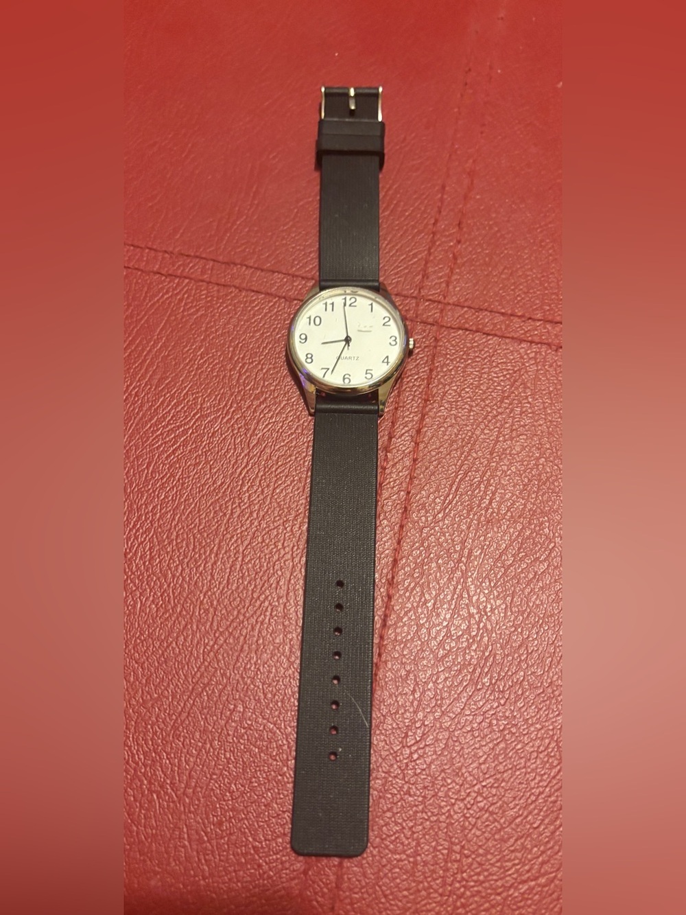 ✴️Classic Black Strap Quartz Watch with White Dial